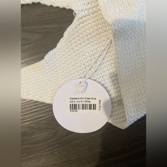 Princess Polly knitted halter dress - Picture 4 of 5